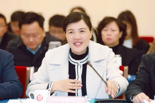 上城举行产业突破年双招双引推进会暨拼抢干经济突击队座谈会