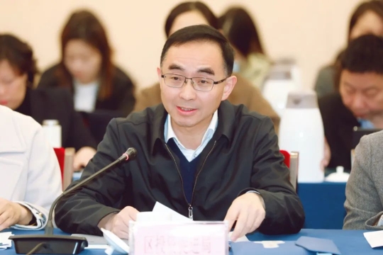 上城举行产业突破年双招双引推进会暨拼抢干经济突击队座谈会