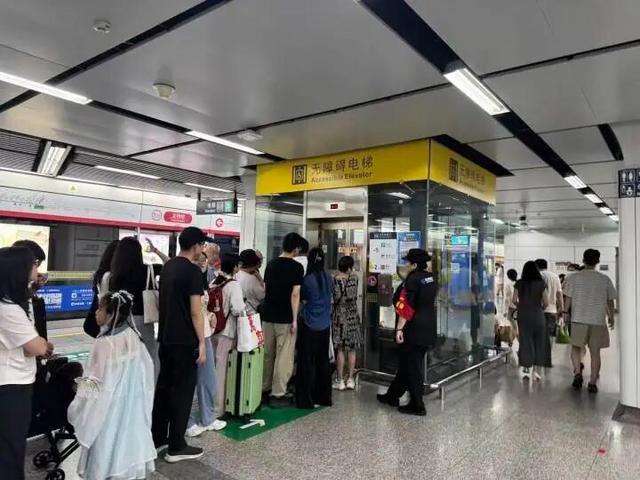 即将要整改的直梯位置 图片