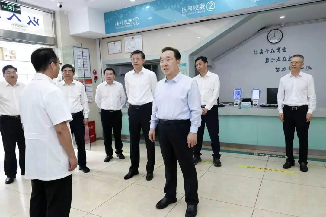 6月16日上午,省委书记王浩在杭州专题调研健康浙江建设工作。 图片