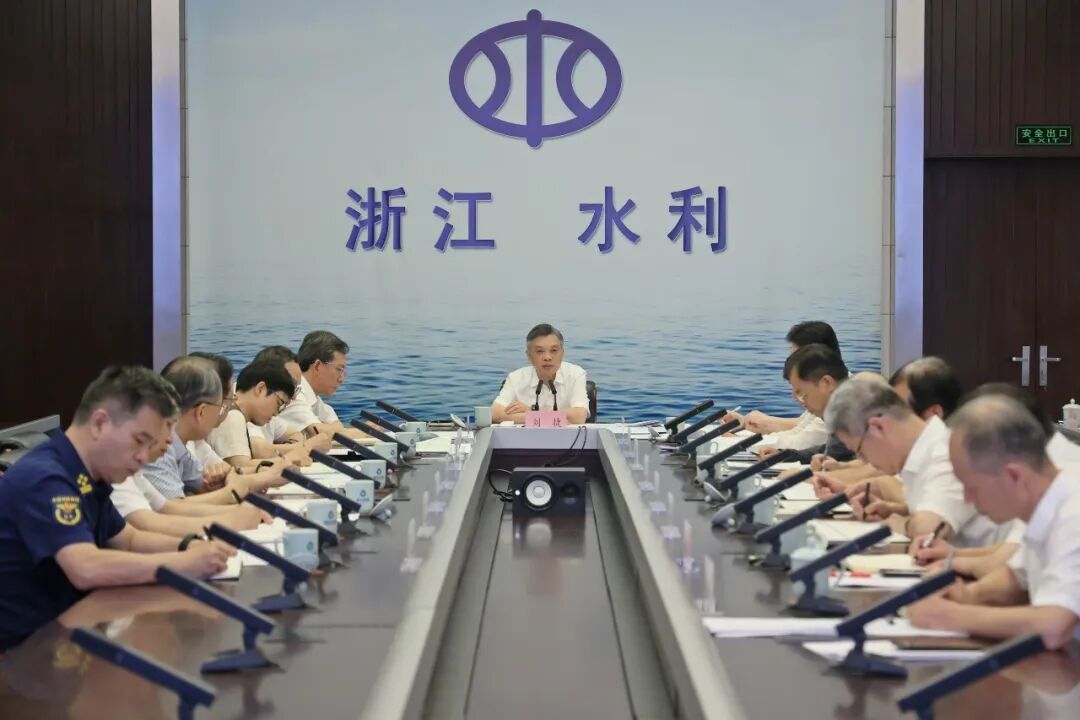 15日上午,省委副书记、省长刘捷在省水利厅主持召开防汛工作视频调度会议。